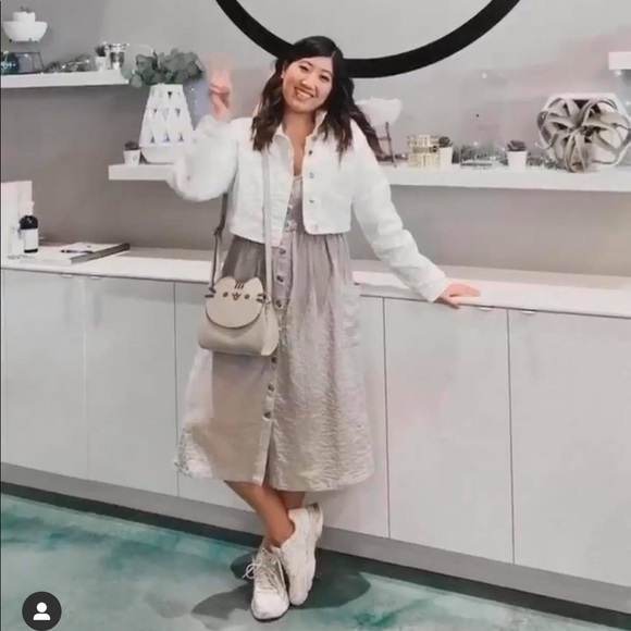 [LIKE 🆕] Irene’s Story: Light Blue/White Dress - Picture 1 of 7